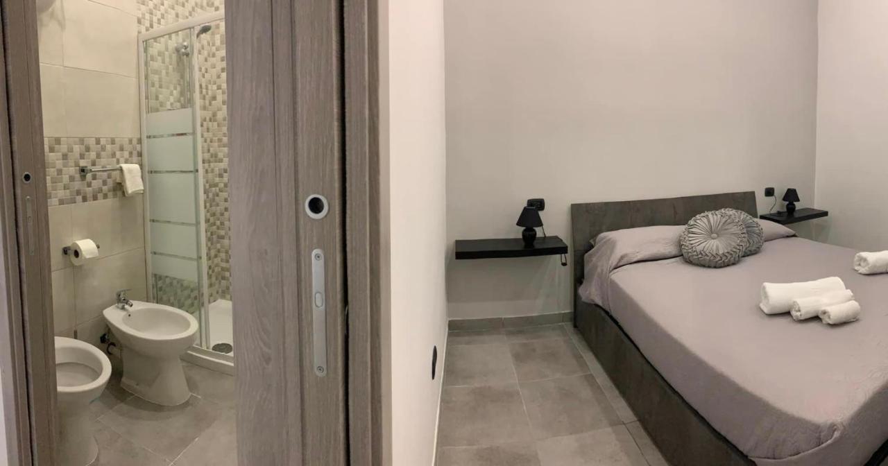 Miris Apartment Fast Comfortable Naples Airport Capodichino 25 Minutes Walk Self Check-In Extérieur photo