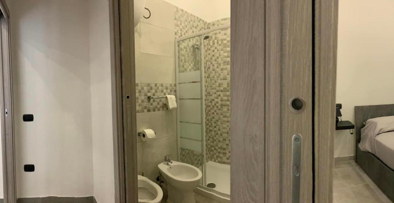 Miris Apartment Fast Comfortable Naples Airport Capodichino 25 Minutes Walk Self Check-In Extérieur photo