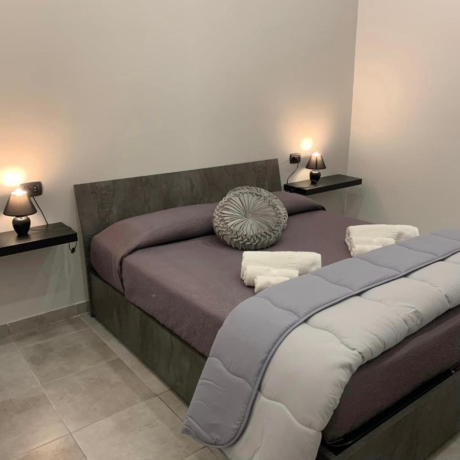 Miris Apartment Fast Comfortable Naples Airport Capodichino 25 Minutes Walk Self Check-In Extérieur photo